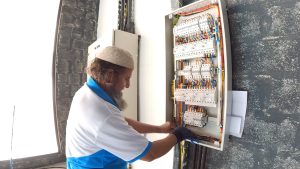 electrician doing DB dressing